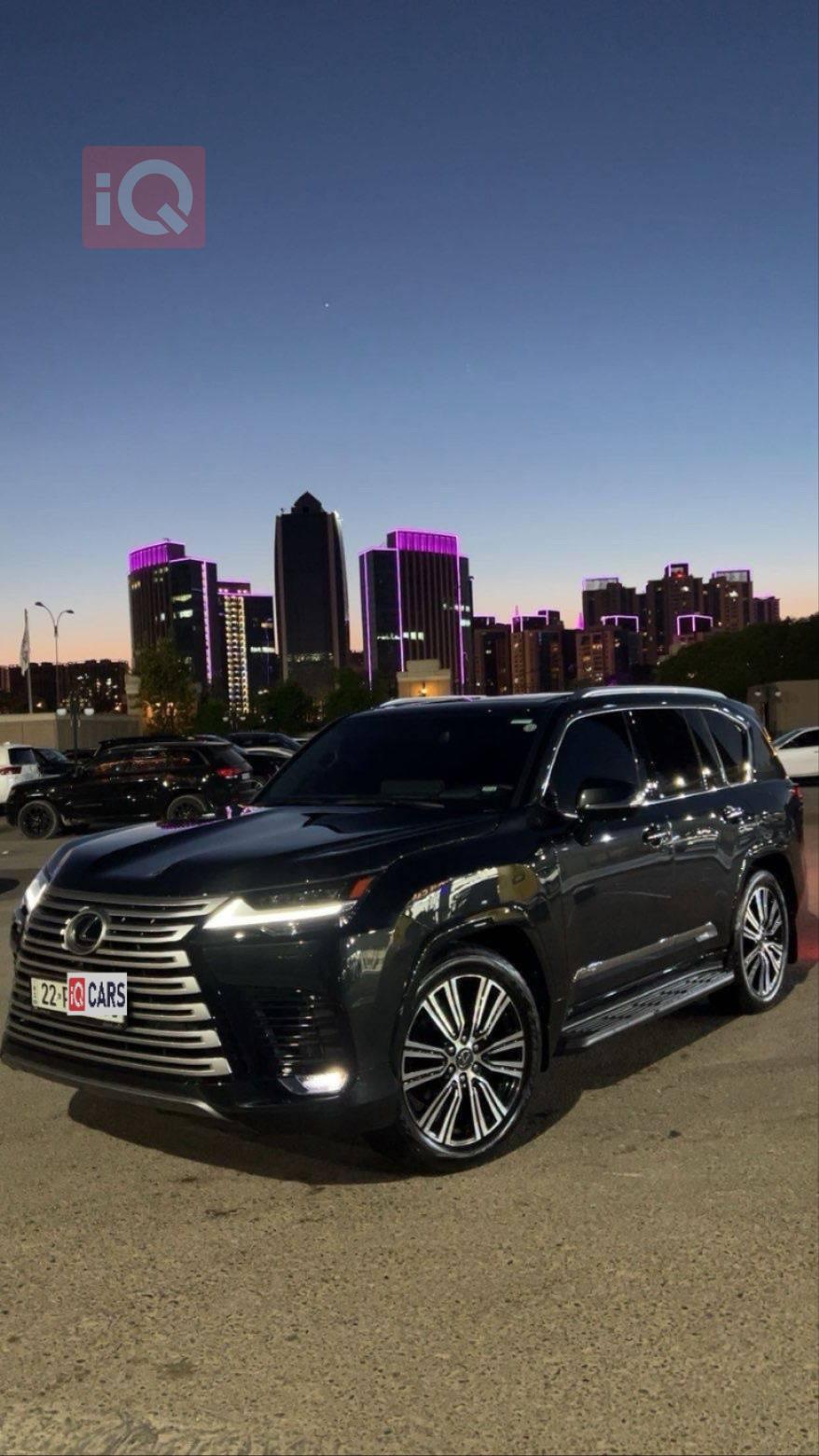 Lexus LX